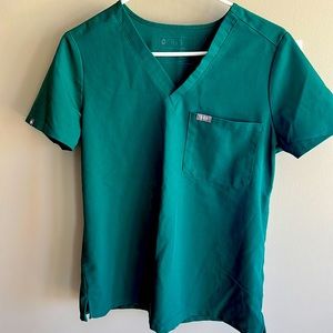 Figs Catarina One-pocket Scrub Top - Forest green